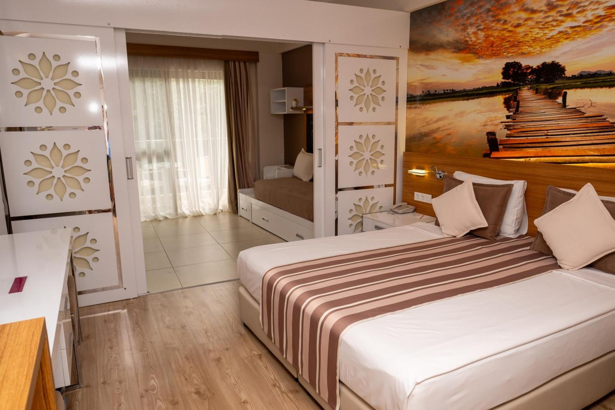 Holiday Village Tuerkiye ดาลามาน ภายนอก รูปภาพ
